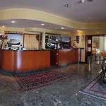 Aquila 3*