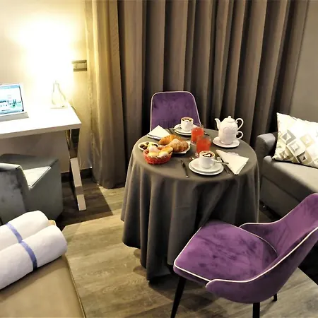 Hotell Aquila 3*