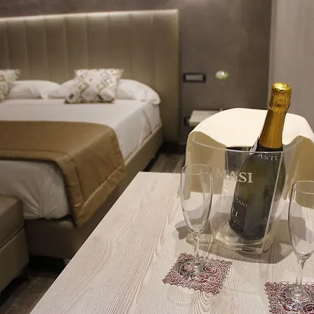 拉奎拉酒店 3* 奥尔泰