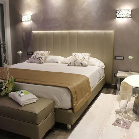 Hotell Aquila 3*