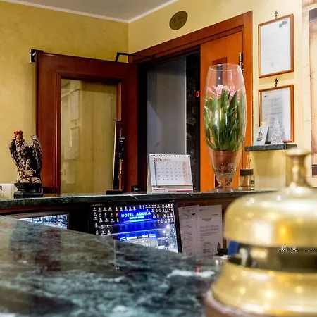 Aquila Hotell